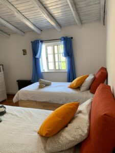 shared room transformation retreat algarve
